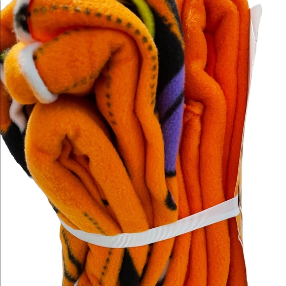 Halloween Disney Mickey&Minnie No Sew Fleece Throw Blanket Kit. Spooky Halloween - Picture 8 of 8